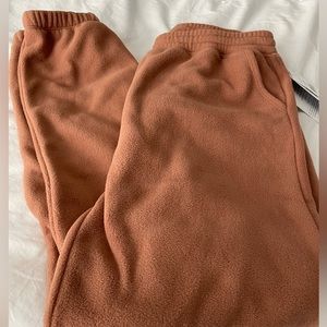 NEW w/tags. Beyond Yoga Soft Cozy Pants